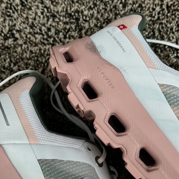 On Cloud Pink & Green Running Sneaker, like new - Picture 6 of 6